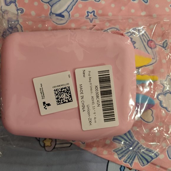 Pop Purse Fidget Toy! Comes with a Pop Bracelet and Pop Key chain! - Picture 3 of 3